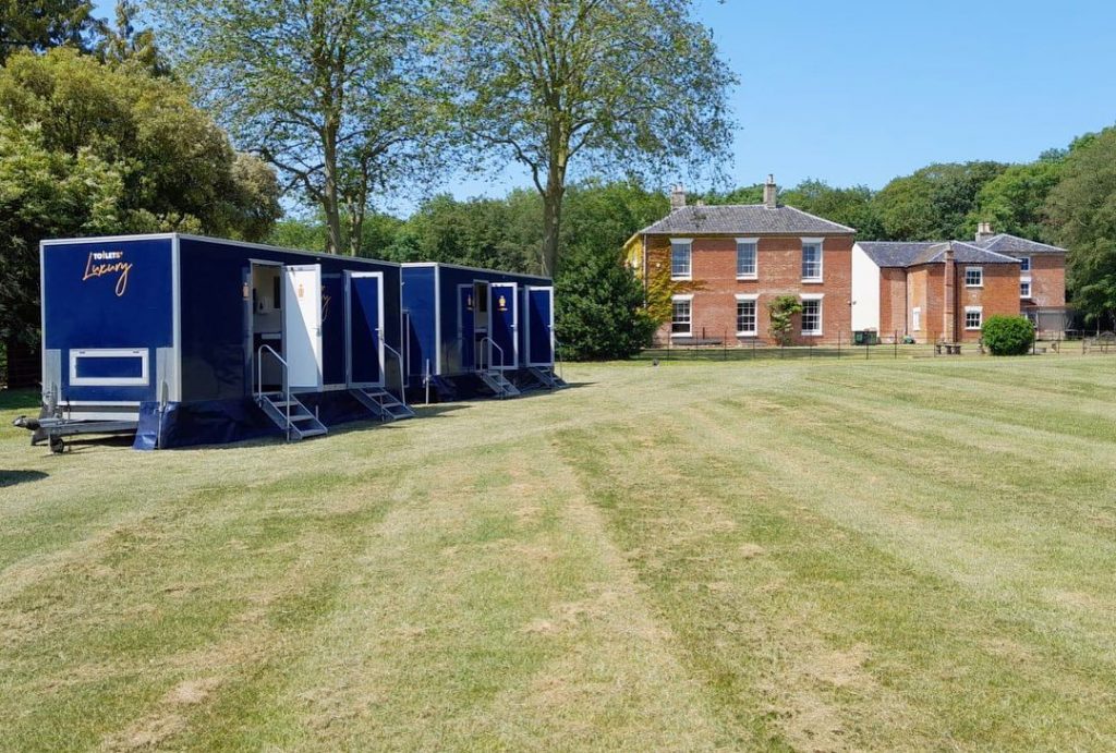 Luxury Portable Toilet Hire